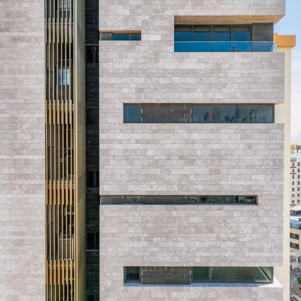 AMS TOWER – OMANI STONE