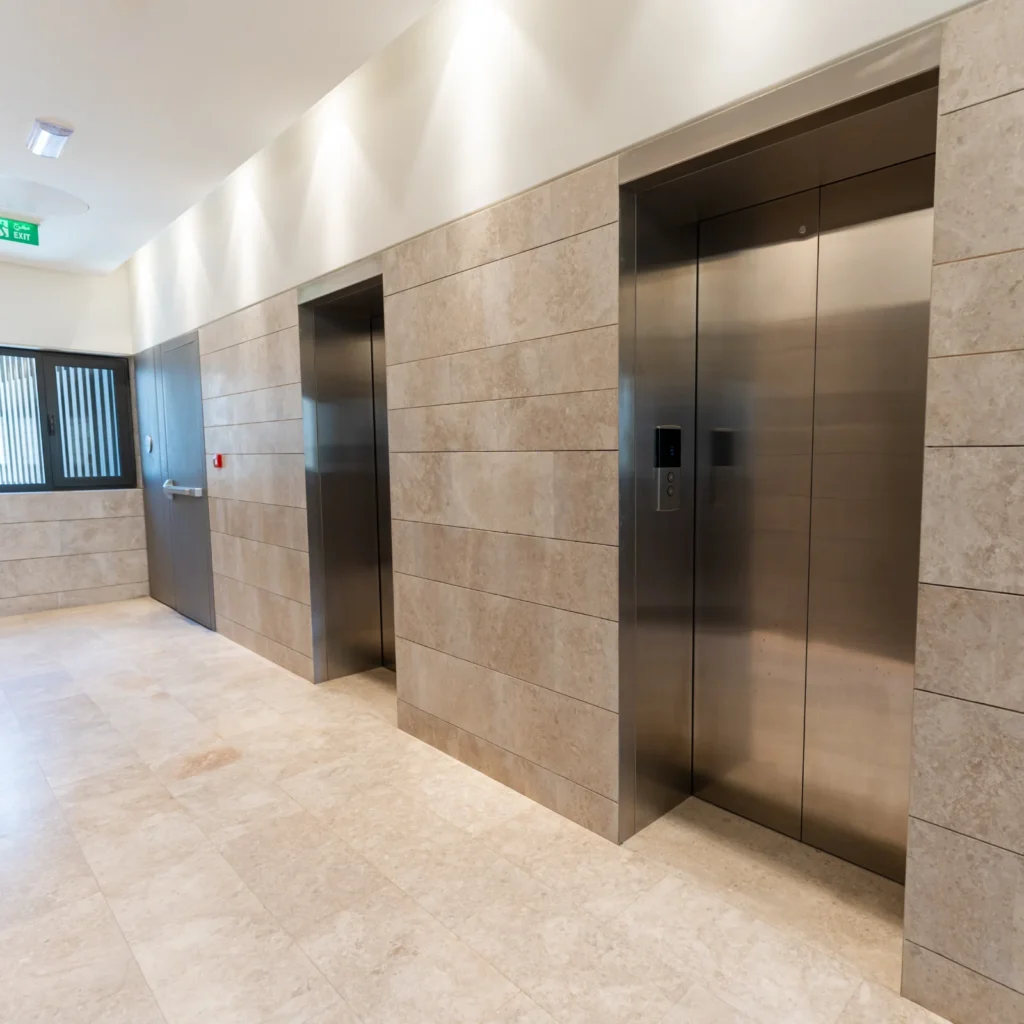 AMS TOWER – OMANI STONE