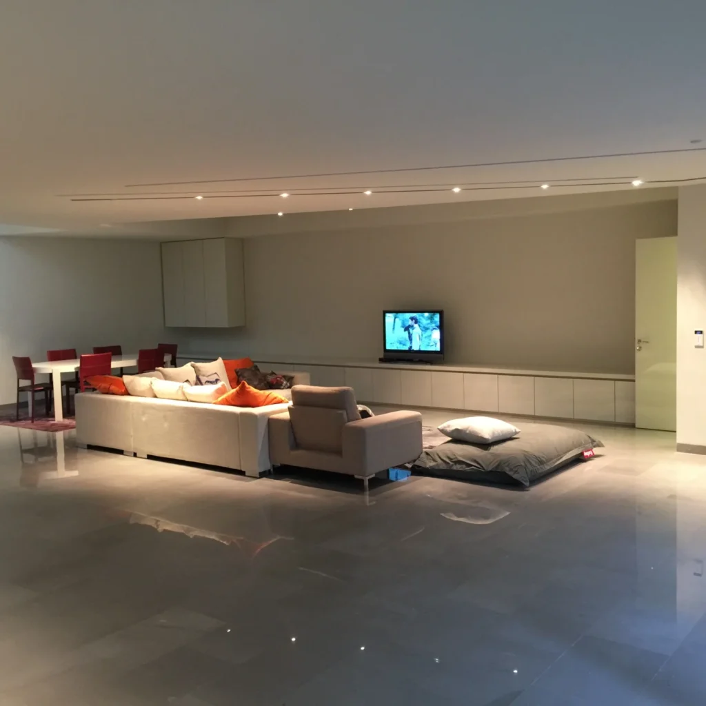 Olivia Grey Residence
